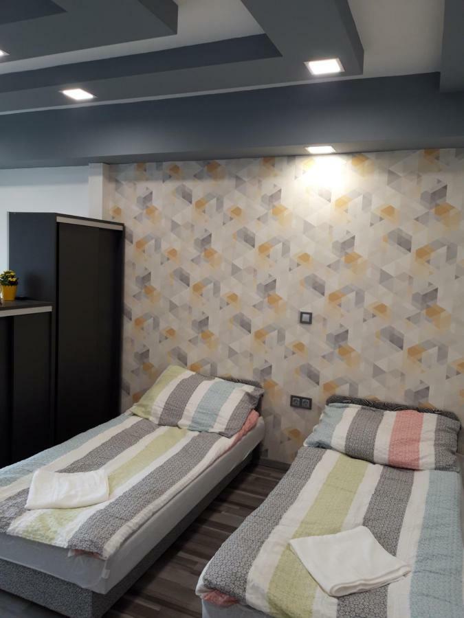 Belvarosi Apartman Szigetvár Exterior foto