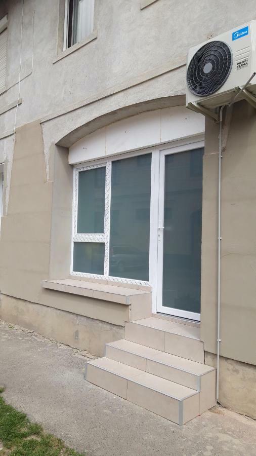 Belvarosi Apartman Szigetvár Exterior foto